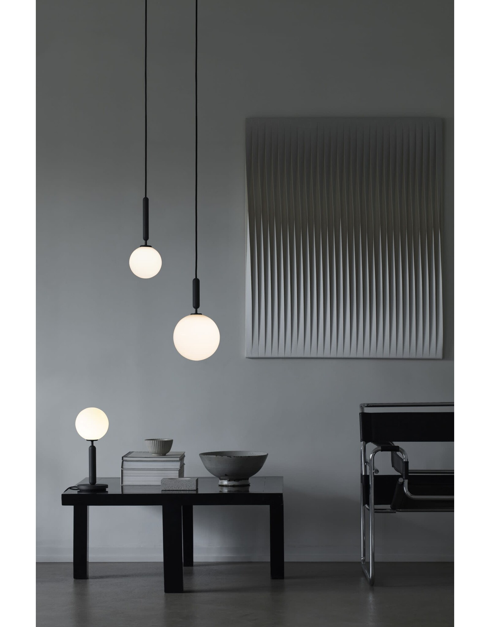 MIIRA TABLE LAMP