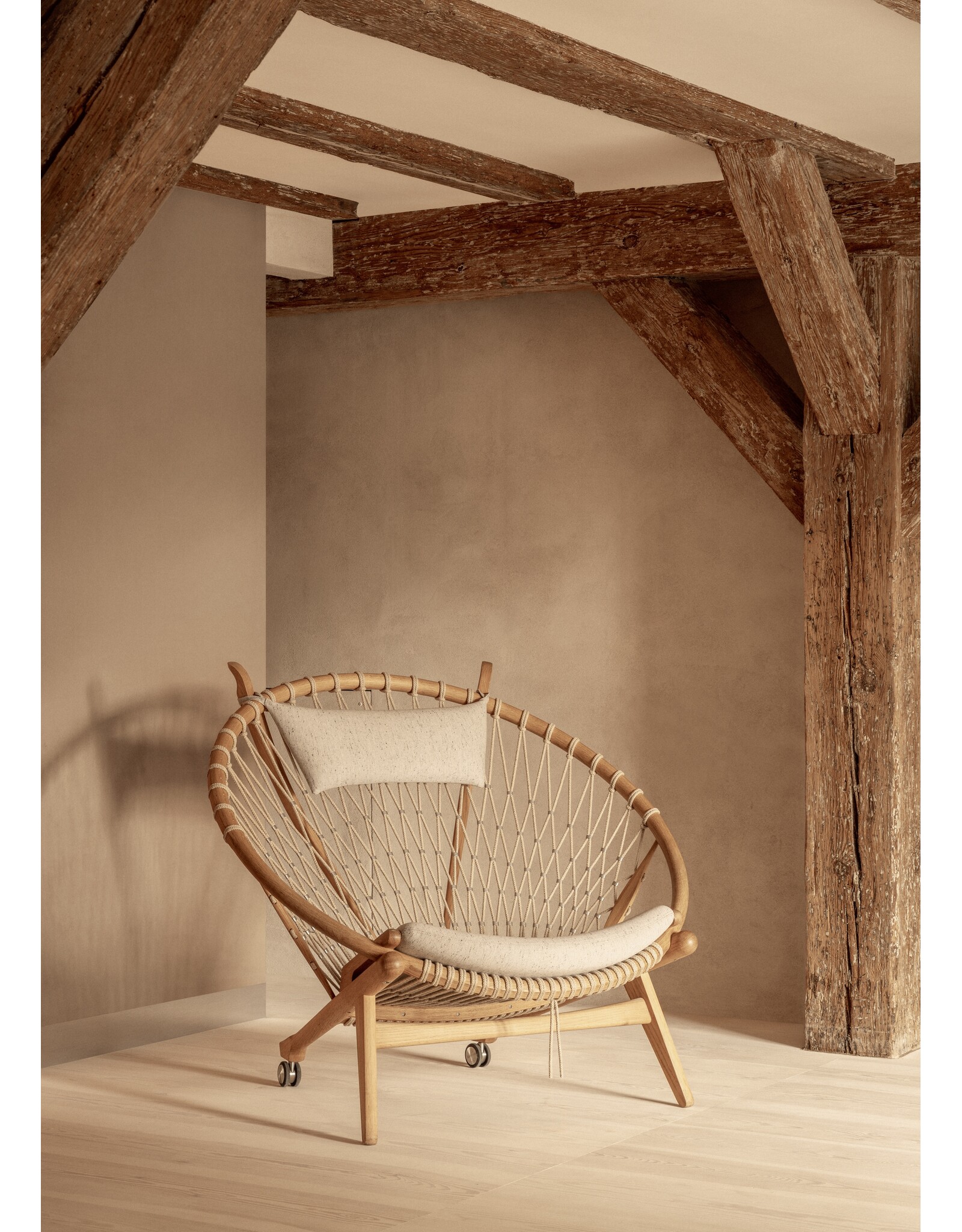 PP130 CIRCLE CHAIR