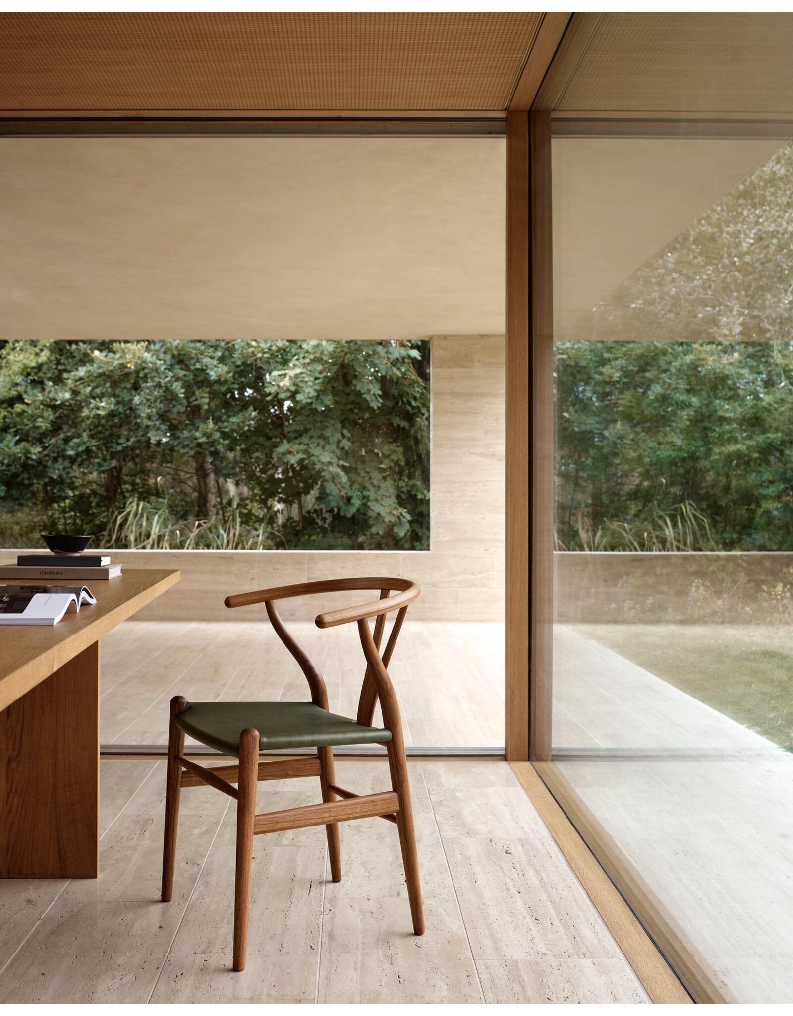 CH24P WISHBONE CHAIR