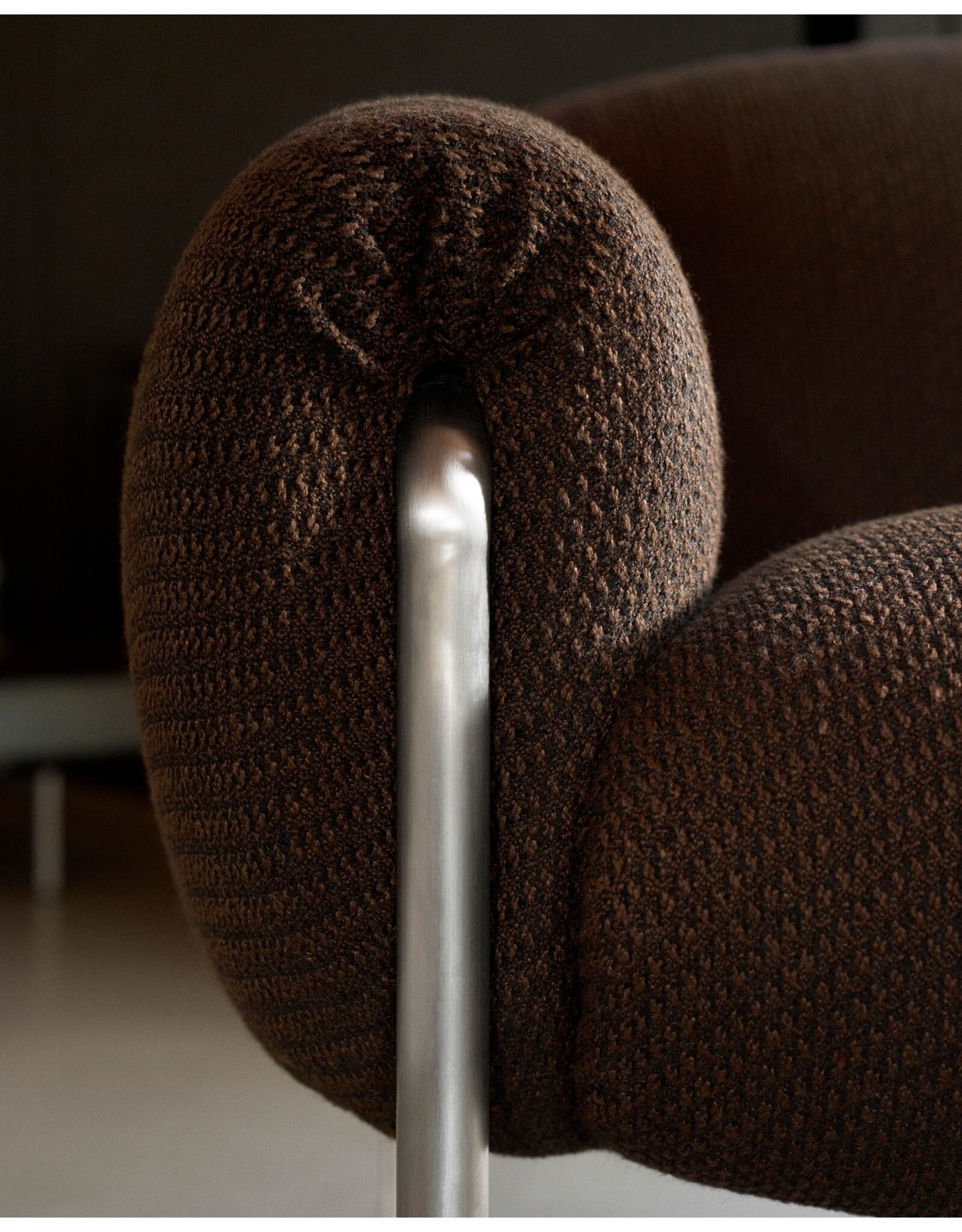 ODETTE LOUNGE CHAIR