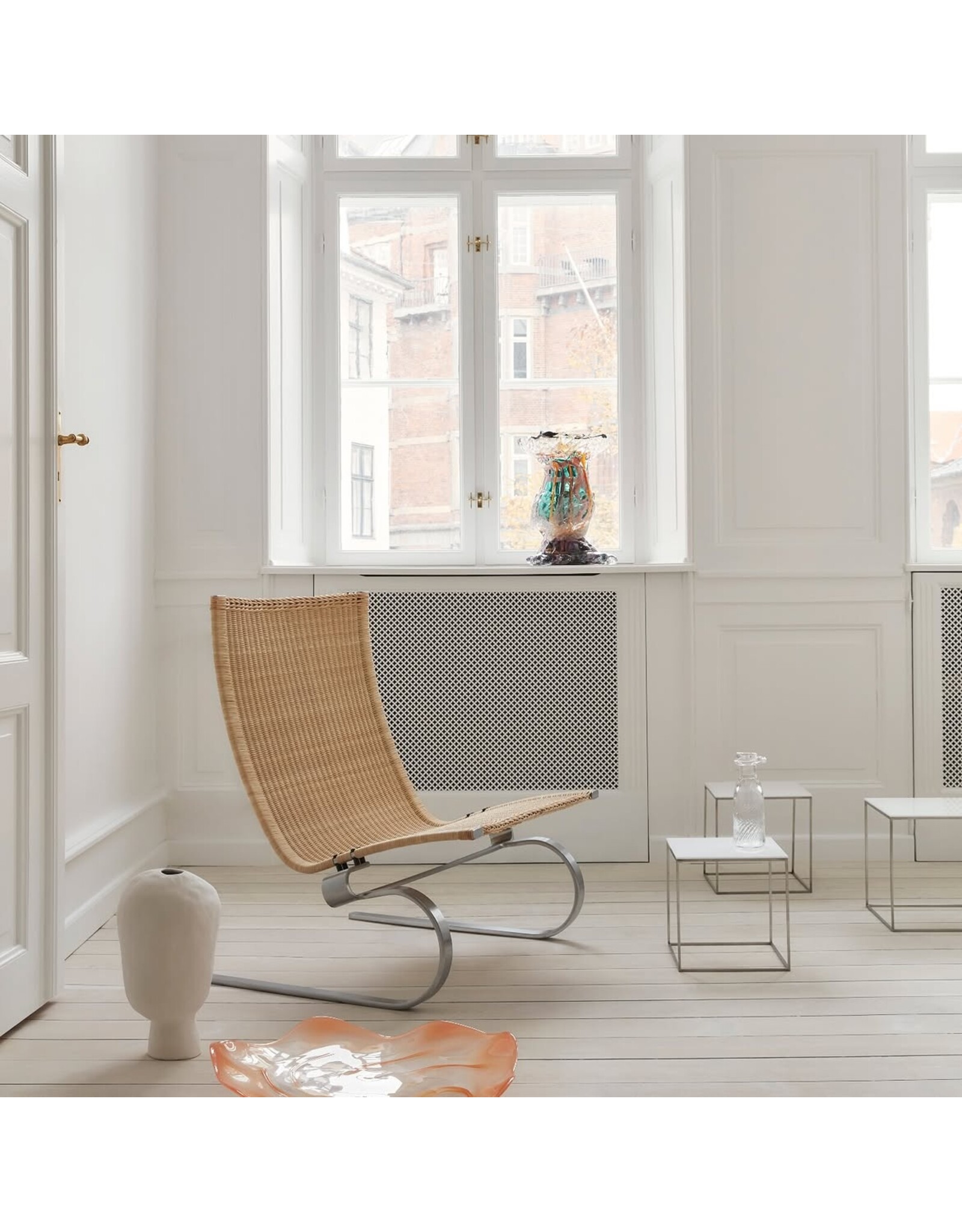 PK20 LOUNGE CHAIR IN WICKER
