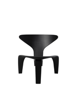 PK0 A LOUNGE CHAIR