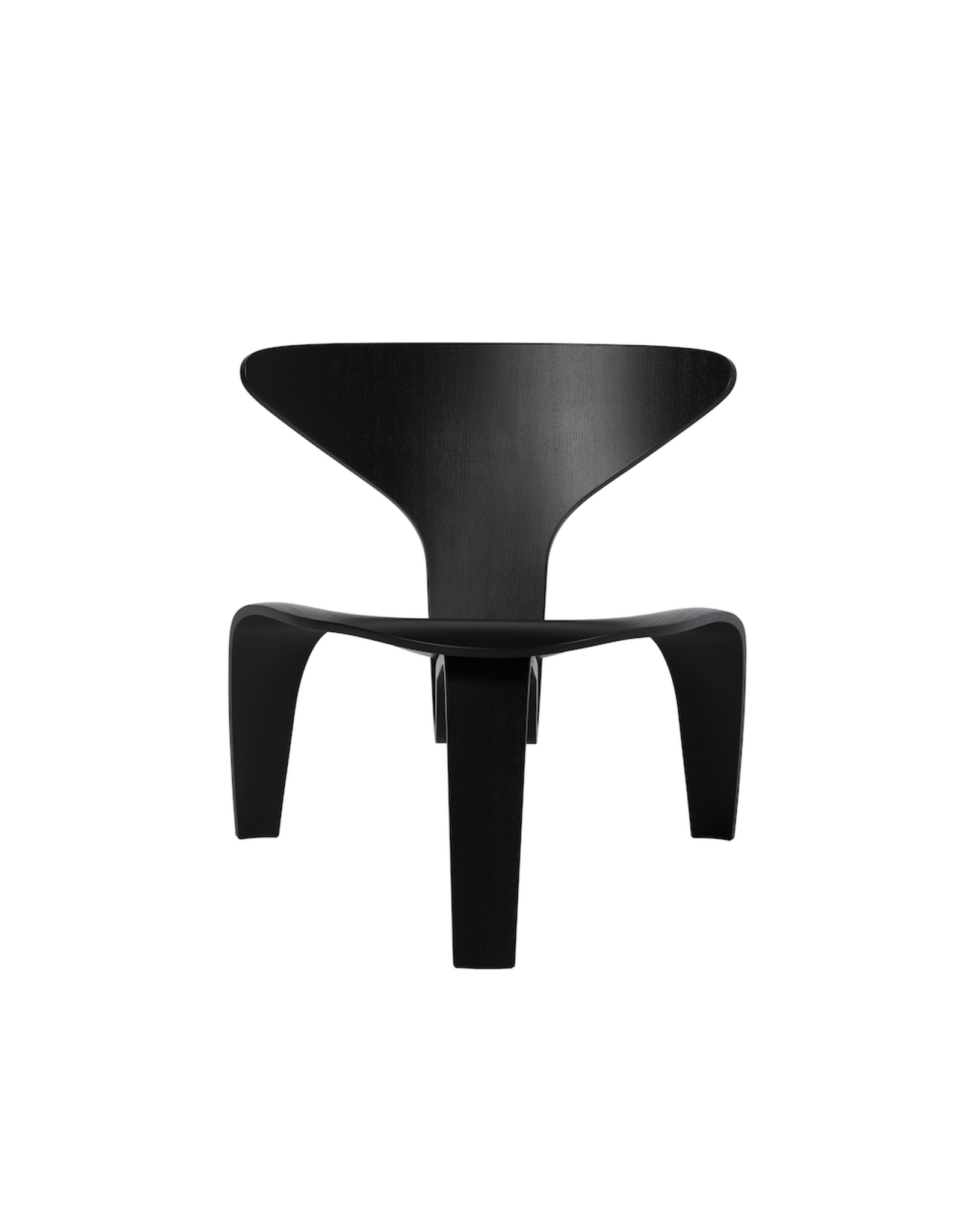 PK0 A LOUNGE CHAIR