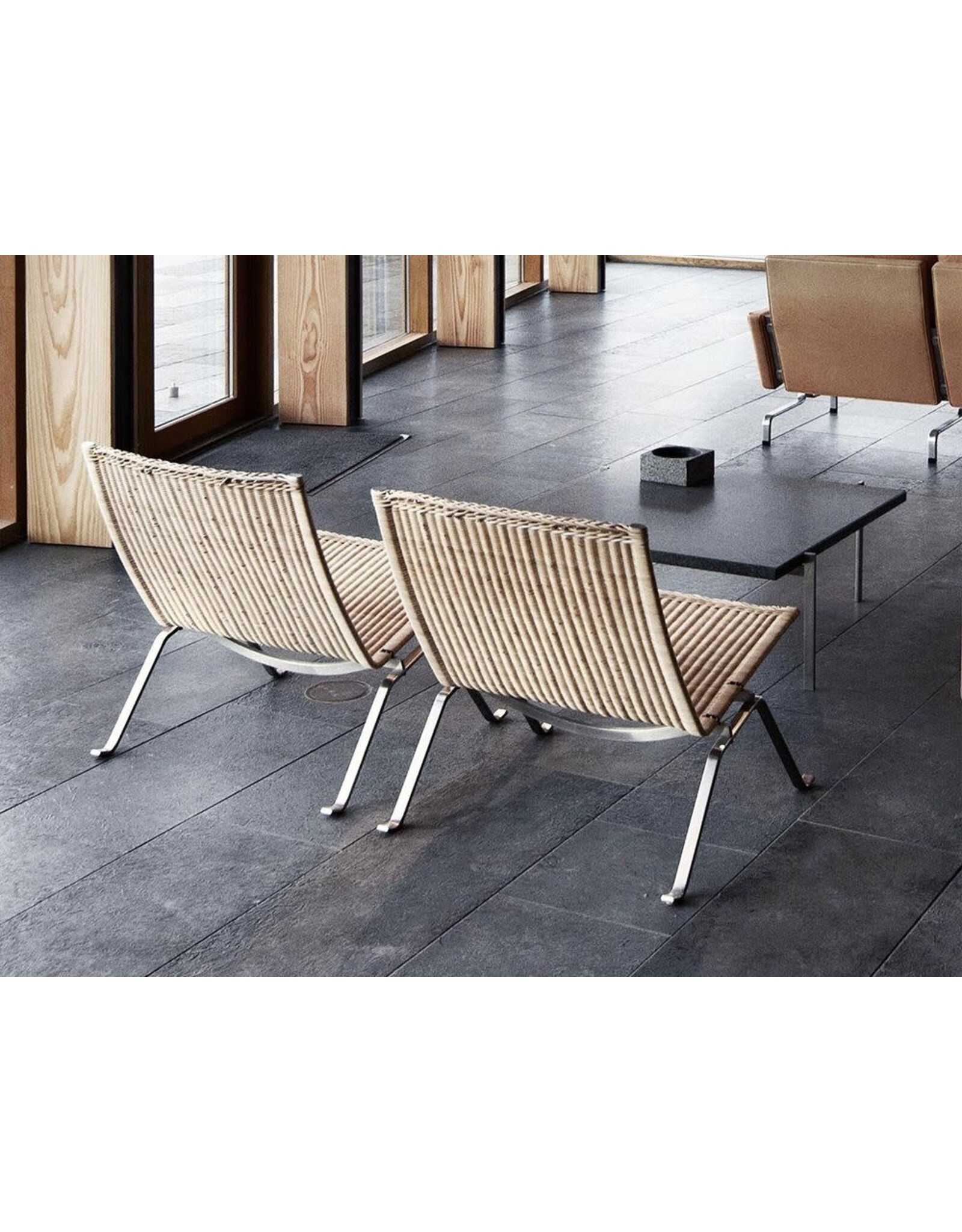 PK22 LOUNGE CHAIR IN WICKER