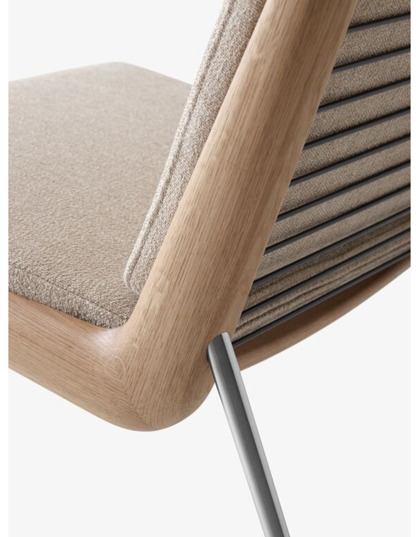 BOOMERANG CHAIR WITH ARMREST