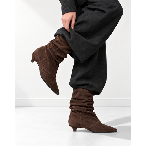 REOS BROWN REOS BROWN