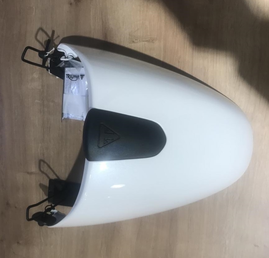 Seat cowl Bullet buddyseat Crystal White Motorcentrum Bruurs