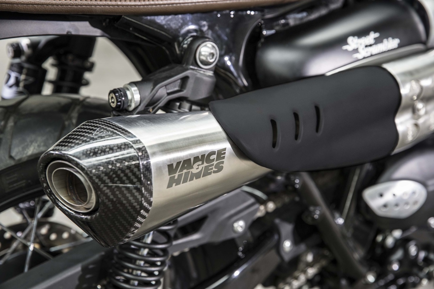 Vance & Hines High Level Silencer Motorcentrum Bruurs
