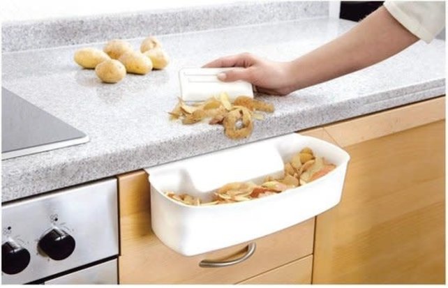 Wenko Collection Bin for Kitchen Waste