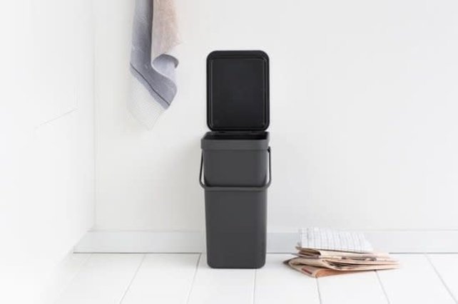 Brabantia Afvalemmer Sort & Go 16L - Grijs