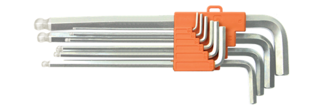 Cosmos Stifsleutelset dans un meuble d'art