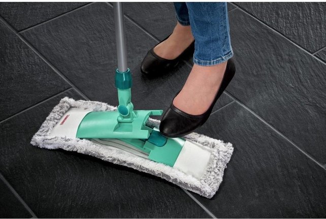 Leifheit Classic XL Bodenwischer mit Mikrofasertuch – 42 cm Wischbreite