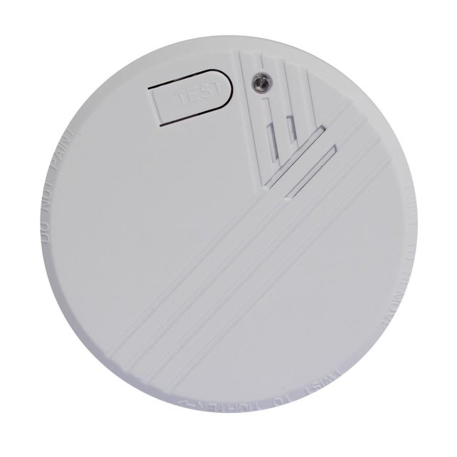 Chacon Smoke Detector W/ 9 Volt Battery