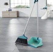 Leifheit Dustpan and brush with Open Can - Marie Set