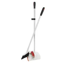 Oxo Good Grips Upright Sweep Set