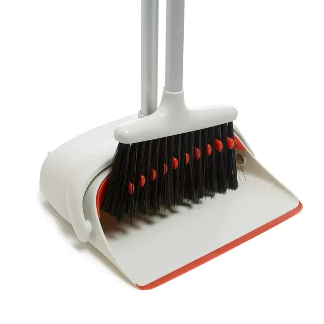 Oxo Good Grips Upright Sweep Set