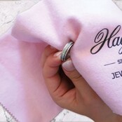 Hagerty Jewel Cloth: Reinigungstuch für Schmuck und Edelsteine