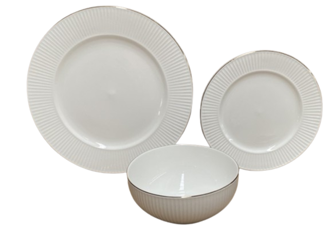 Bone China Serviesset Royal 18vStuks + 6 Schaaltjes
