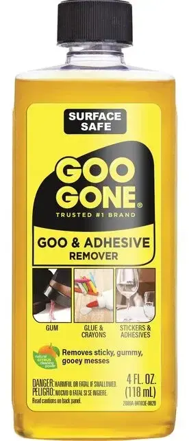 Goo Gone Original Liquid Surface Safe Adhesive Remover Enlève en toute sécurité les autocollants, les étiquettes, les décalcomanies, les résidus de ruban adhésif, le chewing-gum, la graisse, le goudron et la colle de crayon.