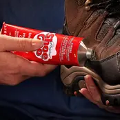 Amazing GOOP Shoe Goo Specialty Sealant and Glue, 3.7 oz 109 ml Tube