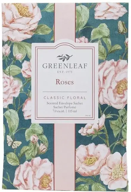 Grande rose à feuilles vertes