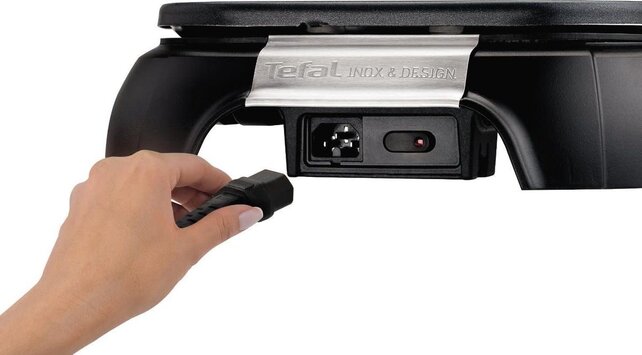 Tefal  Mini Crêpière 6 Crêpes avec Revêtement Antiadhésif et Accessoires