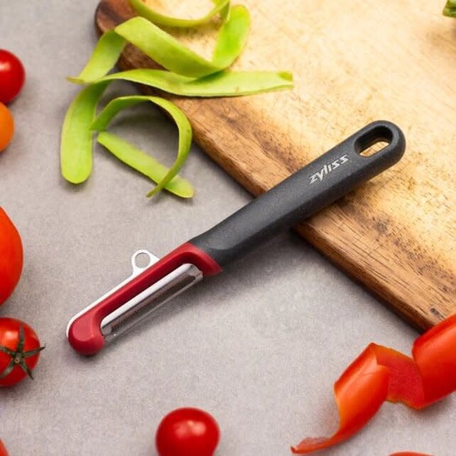 Zyliss 17.5 cm Eco Handle Soft Skin Peeler – Stainless Steel Blade, Wheat Straw Grip & Blade Guard
