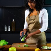 Zyliss Y Peeler 14 cm – Sharp Stainless Steel Swivel Blade, Eco Wheat Straw Handle & Blade Guard