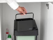 Brabantia SinkSide Schoonmaakset – 8-delig, 3 Microvezel Pads, 2 Doeken, Afwasborstel, Trechter, Ergonomische Caddy, Donkergrijs