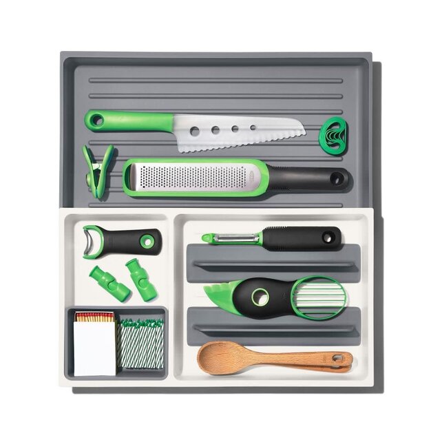 OXO Good Grips Uittrekbare Lade Organizer met Verstelbare Vakken voor Keukenhulpen en Gereedschap