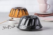 Dr. Oetker Classic Bundt Cake Pan 22 cm – PFAS-Free Non-Stick Coating for Even Baking