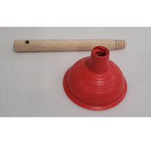 Heva plunger with wooden handle
