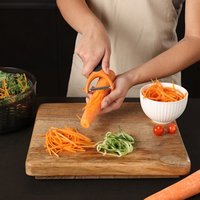 Zyliss Julienne Y-Peeler – Extra scherpe groentesnijder met ergonomische eco-handgreep en roestvrijstalen mes