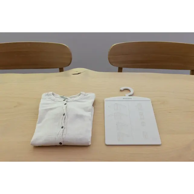 Brabantia Planche à Plier Soft Beige – Pliage Rapide Chemises et T-shirts