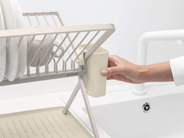 Brabantia SinkSide Inklapbaar Afdruiprek – Compact Droogrek met Lekbak, Soft Beige