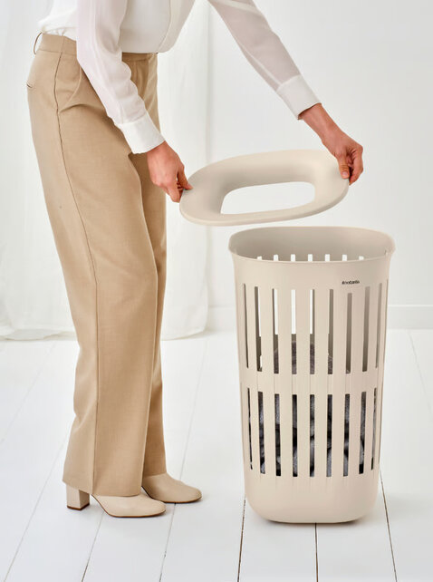 Brabantia Collect-It Wasmand 55L met Deksel – Gerecycled Kunststof met Ventilatie