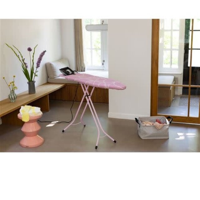 Brabantia Bügelbrett B 124x38 cm Lilac – Kompaktes Dampfbügelbrett mit Höhenverstellung