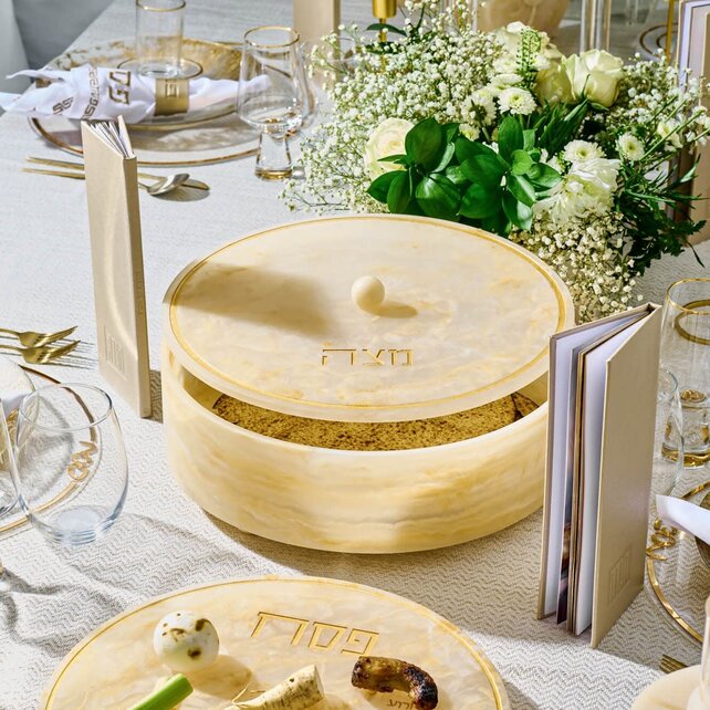 Waterdale Resin Matzah Box