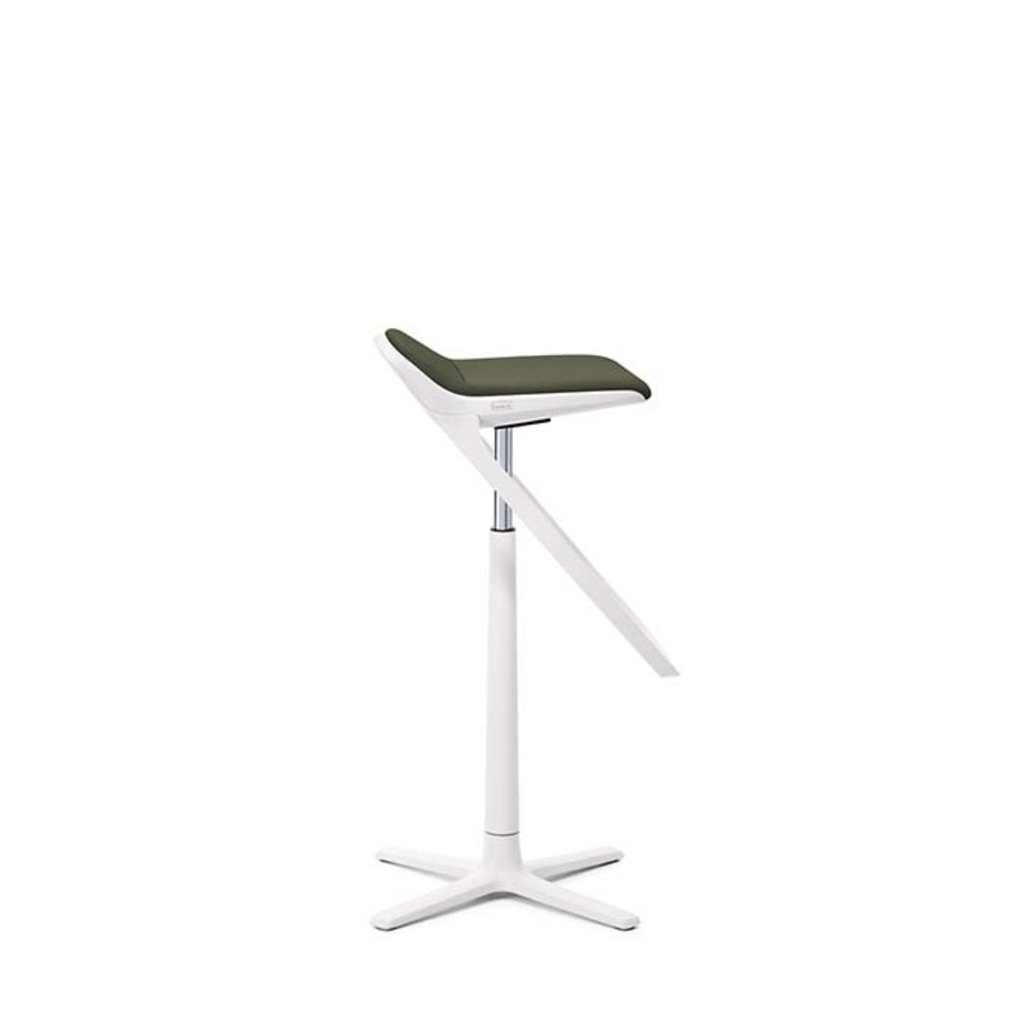 Interstuhl KINETICis5 bar stool, with footrest