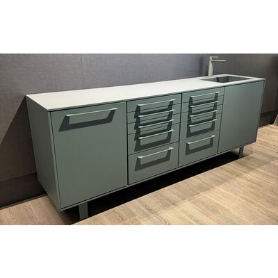 Edarredo E03 monocolor edition