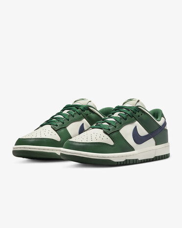 Nike Dunk Low 'Gorge Green' (W) - Sneakerhype | Exclusive Sneakers