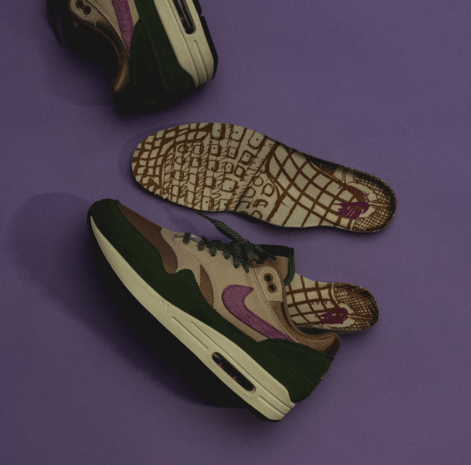 nike air max 1 skunk