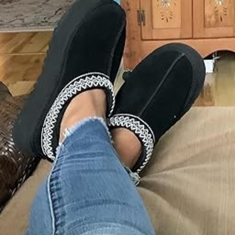 Blue 2024 ugg slippers