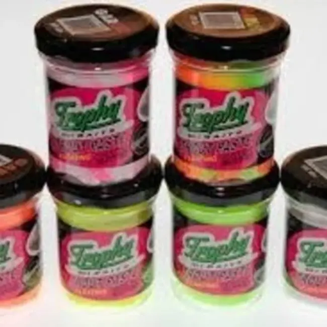 Trophy Forel deeg Knoflook/ garlic