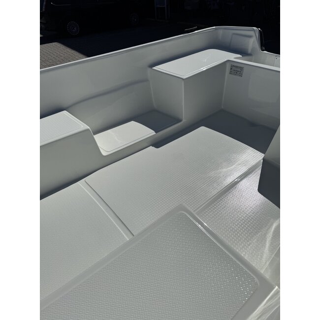 Sea-Finder 420  Zwart