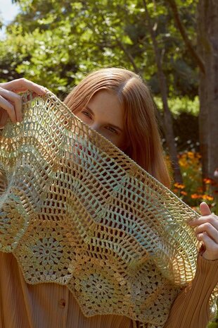 LANG Yarns haakpakket sjaal Liya Secret Garden LANG Yarns haakpakket sjaal Liya Secret Garden