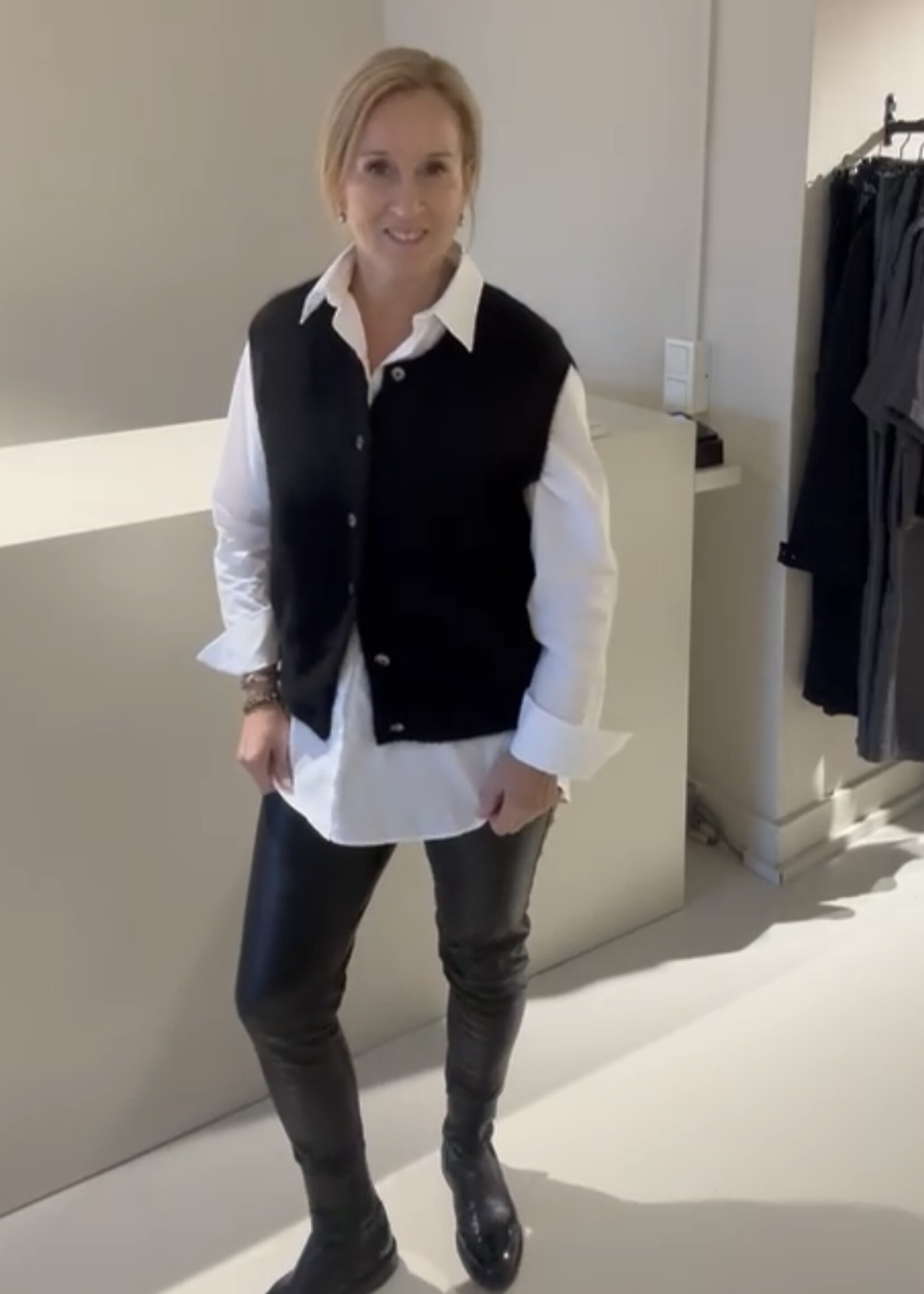 Knit-ted Faux leather pants