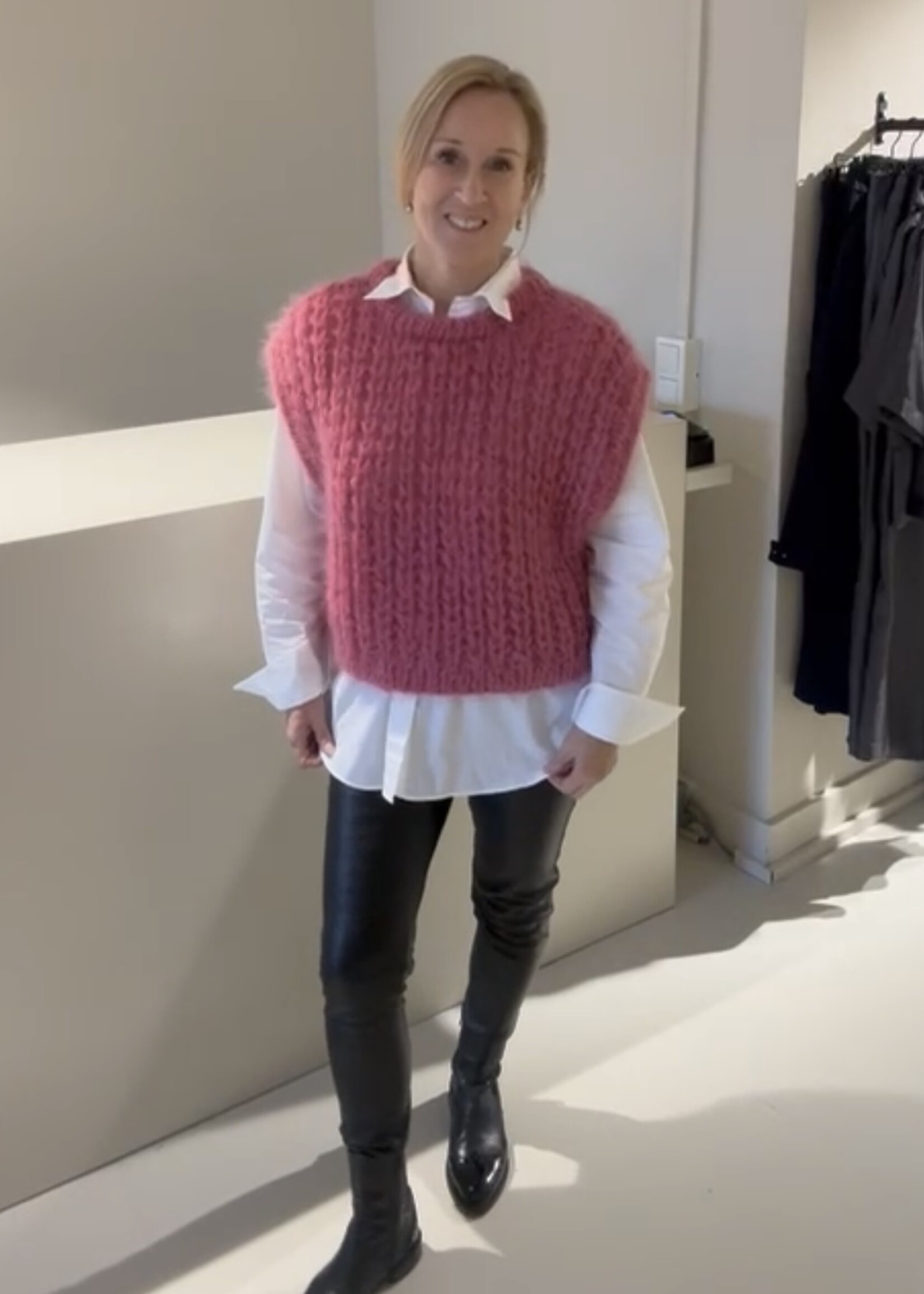 Knit-ted Faux leather pants