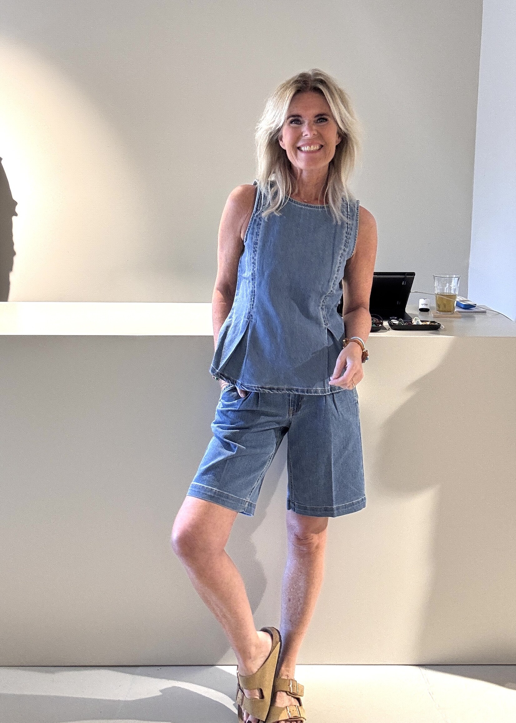 My Essential Wardrobe Short