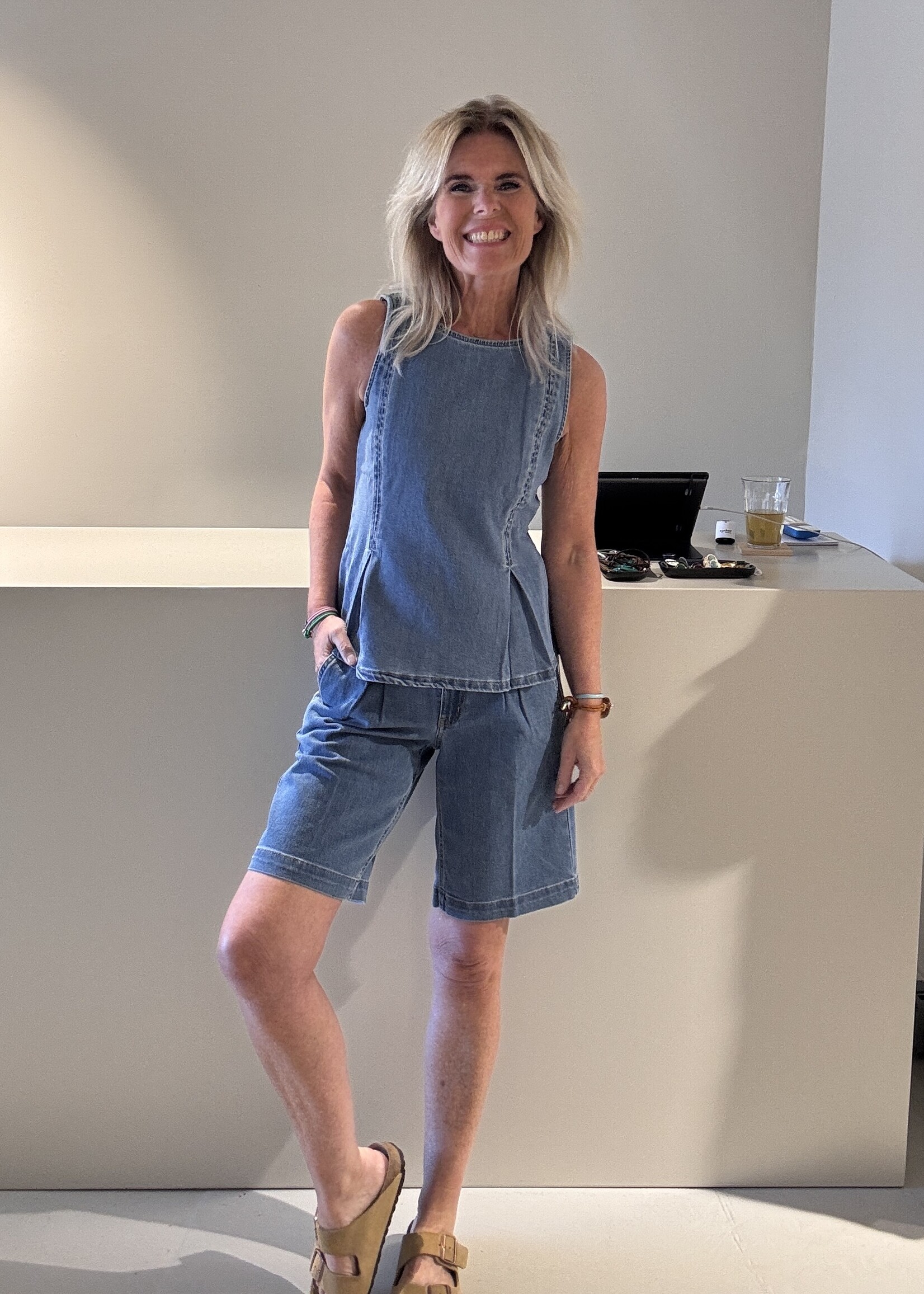 My Essential Wardrobe Short